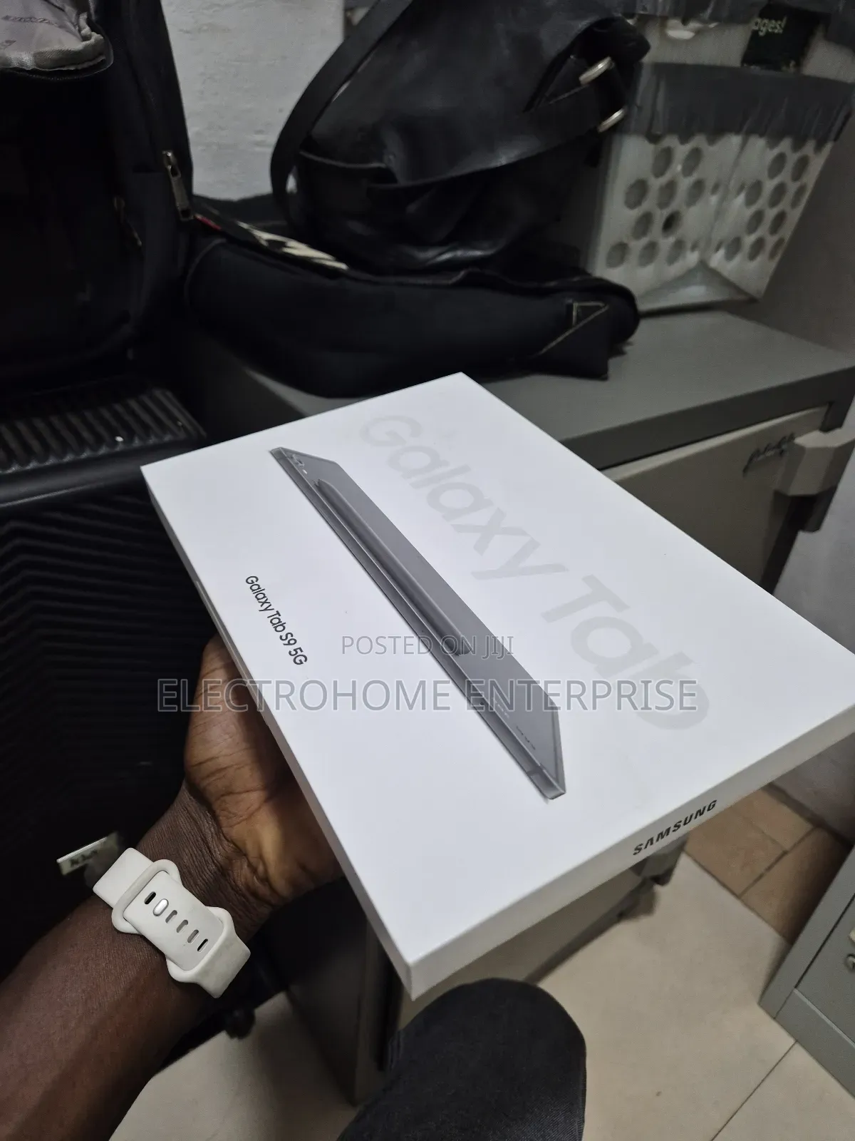 New Samsung Galaxy Tab S9 128 GB Gray
