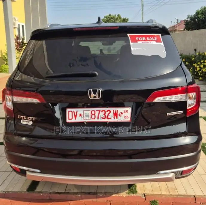 Honda Pilot Touring AWD 2019 Black