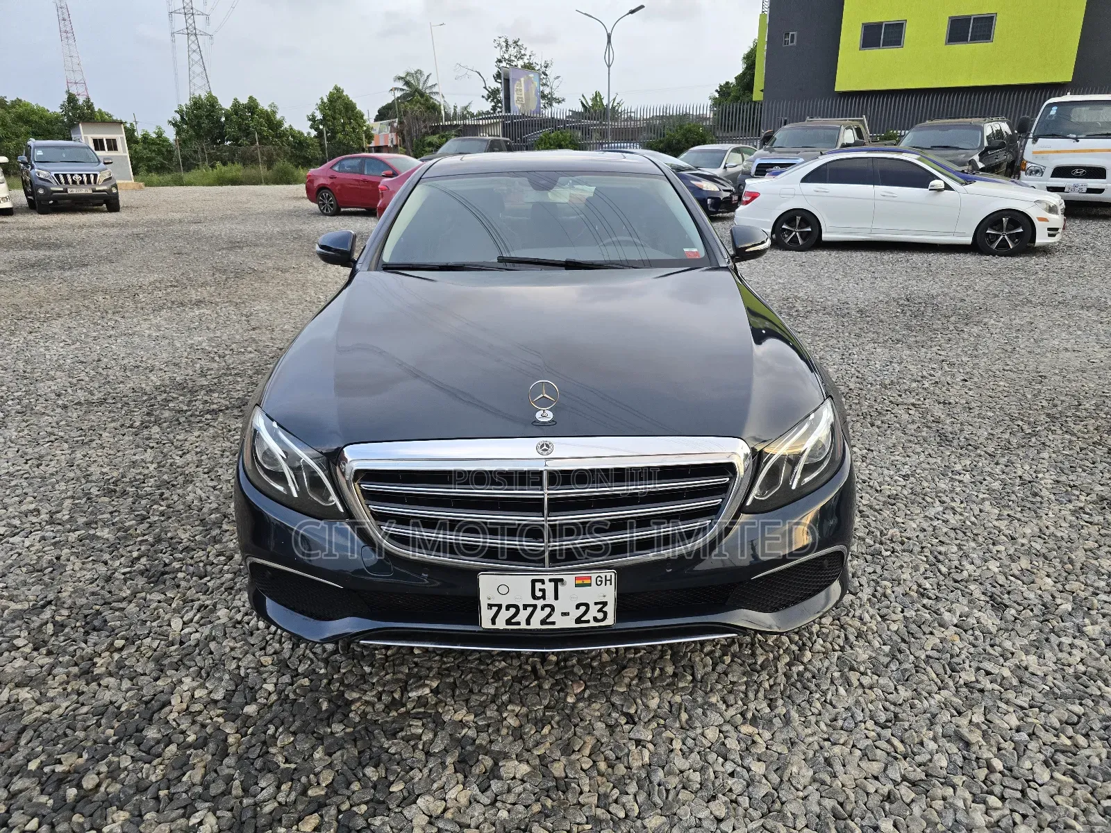 Mercedes-Benz E300 2018 Black