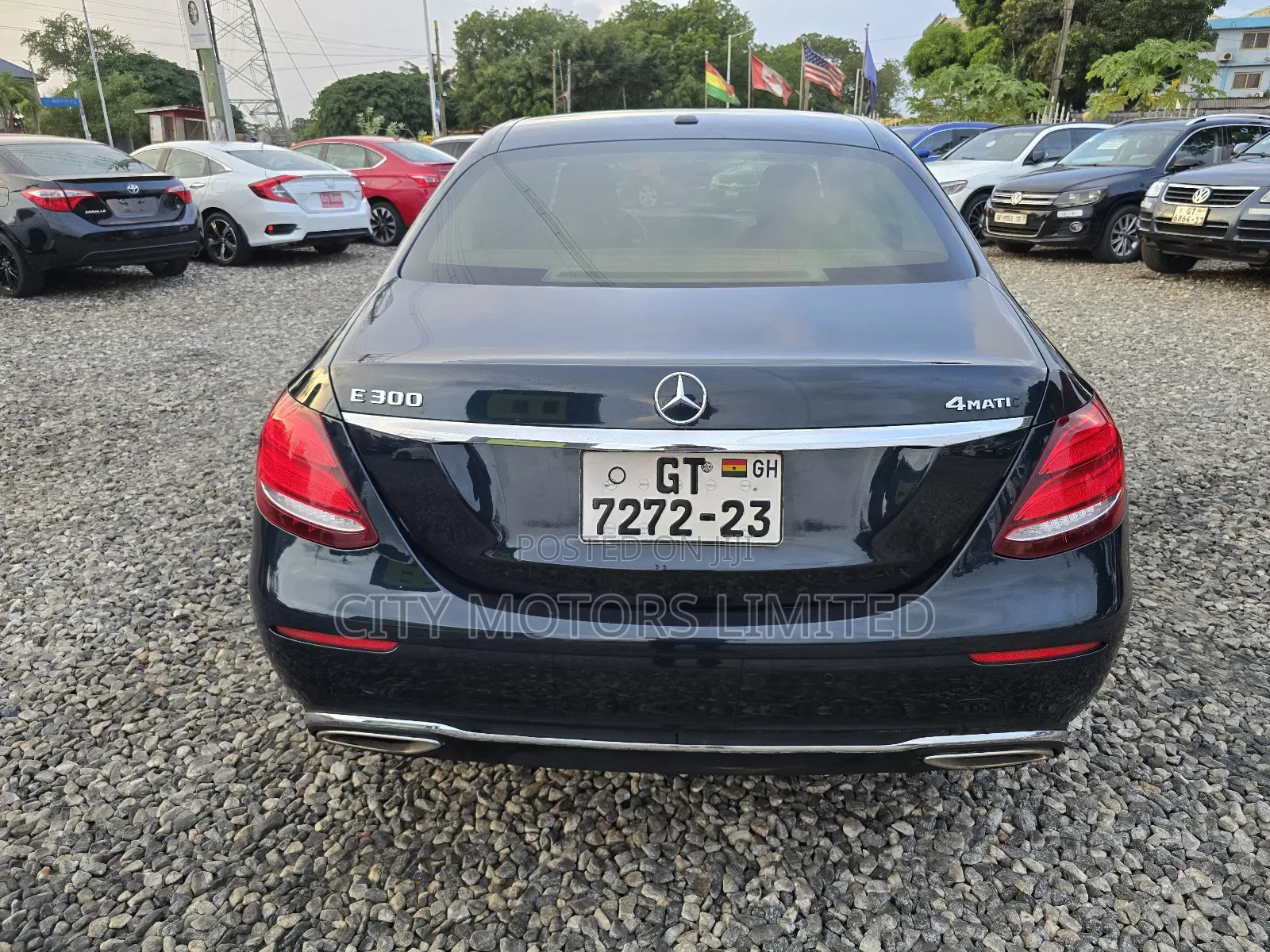 Mercedes-Benz E300 2018 Black