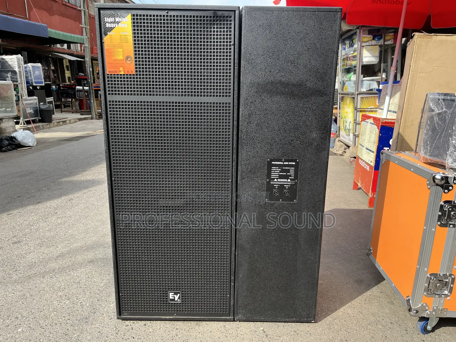 Electro-Voice Ds214p Dual 15-Inch Full-Range Passive Pa Speakers.