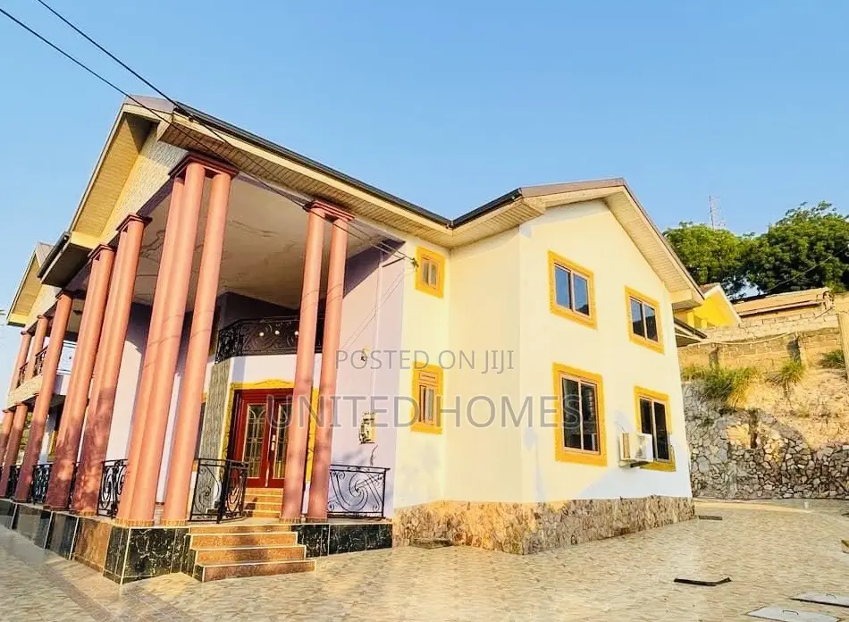 7bdrm House in Tantra Hills for rent