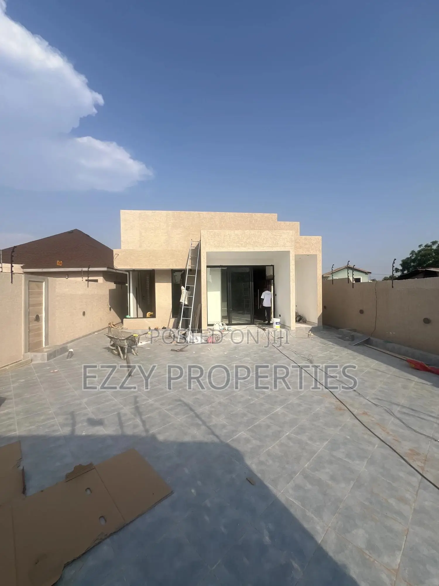 3bdrm House in Ashaley Botwe for sale