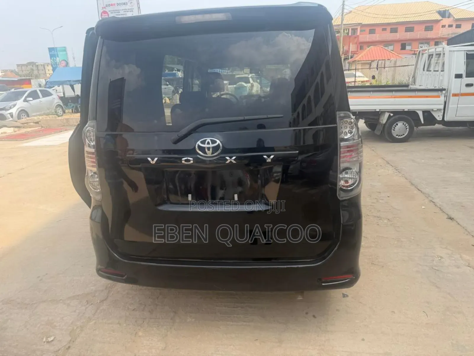 Toyota Voxy 2010 Black