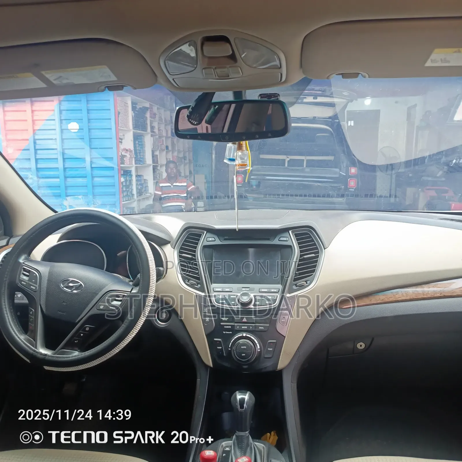 Hyundai Santa Fe 2014 White