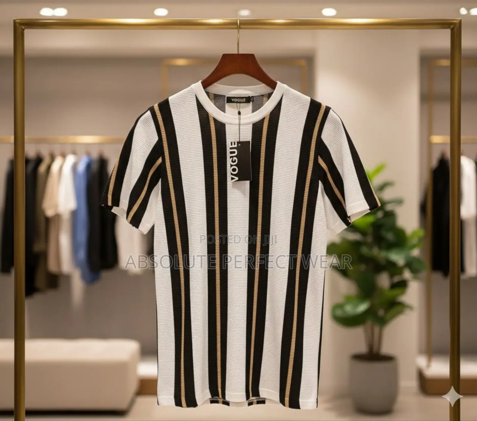 Original Givenchy Round Neck T Shirts for Men Available