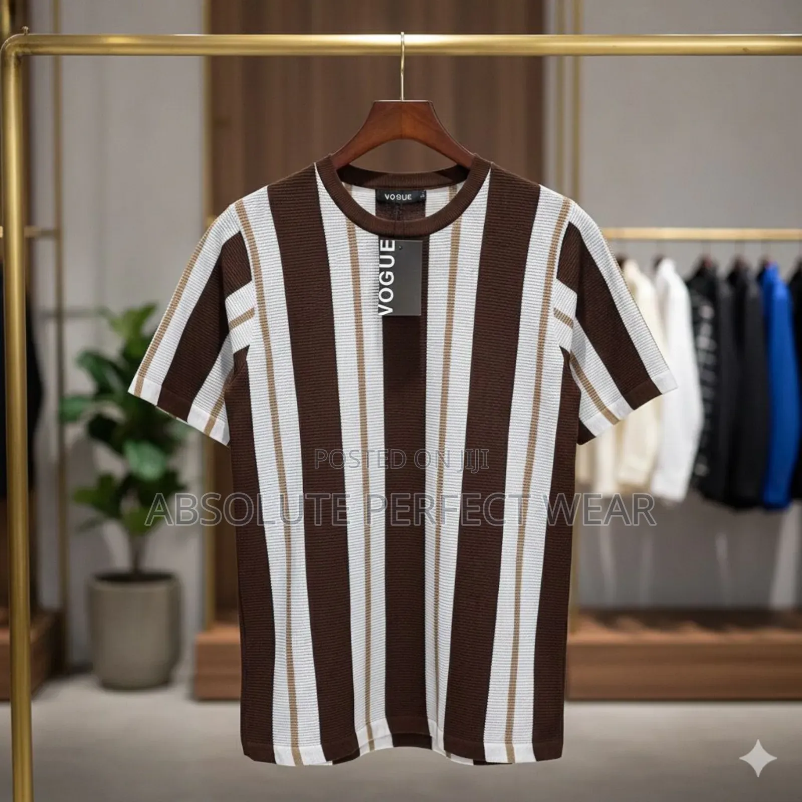 Original Givenchy Round Neck T Shirts for Men Available