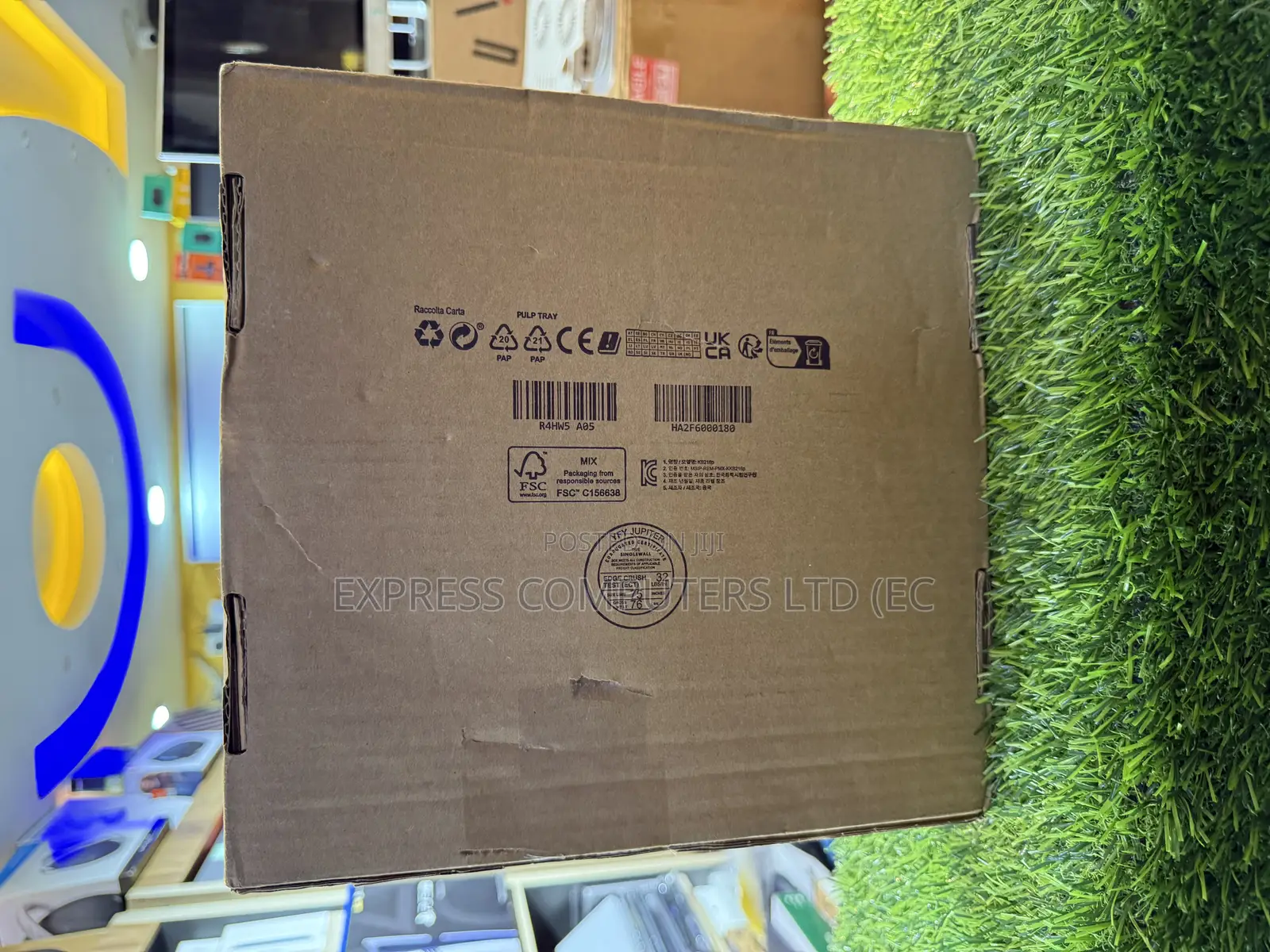 Dell Wd19s Docking Station With 180w Power Adapter and 130w Power