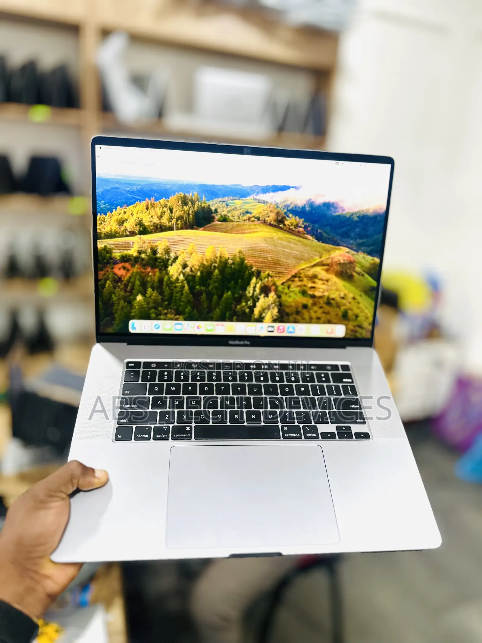Laptop Apple MacBook Pro 2019 16GB Intel Core i9 SSD 1T