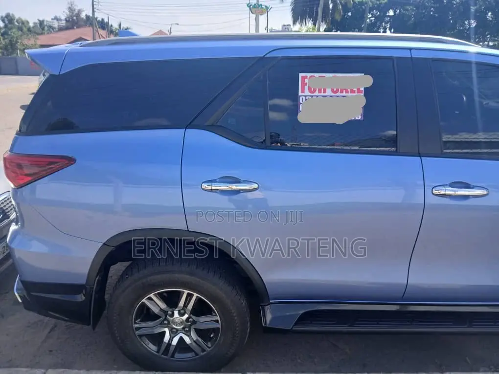 Toyota Fortuner 2019 Blue