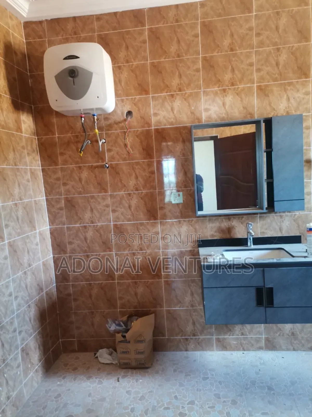 2bdrm Apartment in Agric Nzima, Kumasi Metropolitan for rent