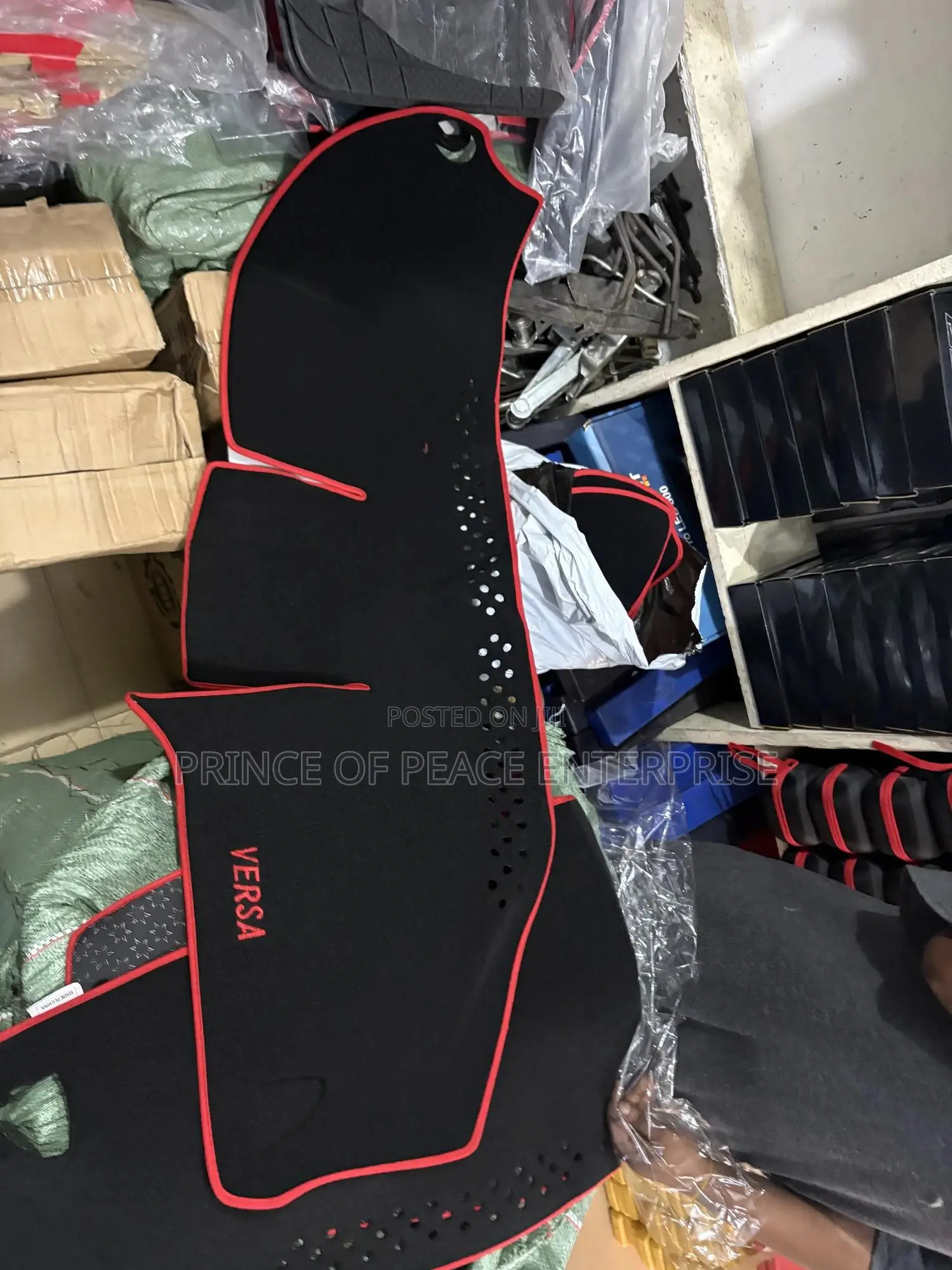 Nissan Versa 2008 Dashboard Mat
