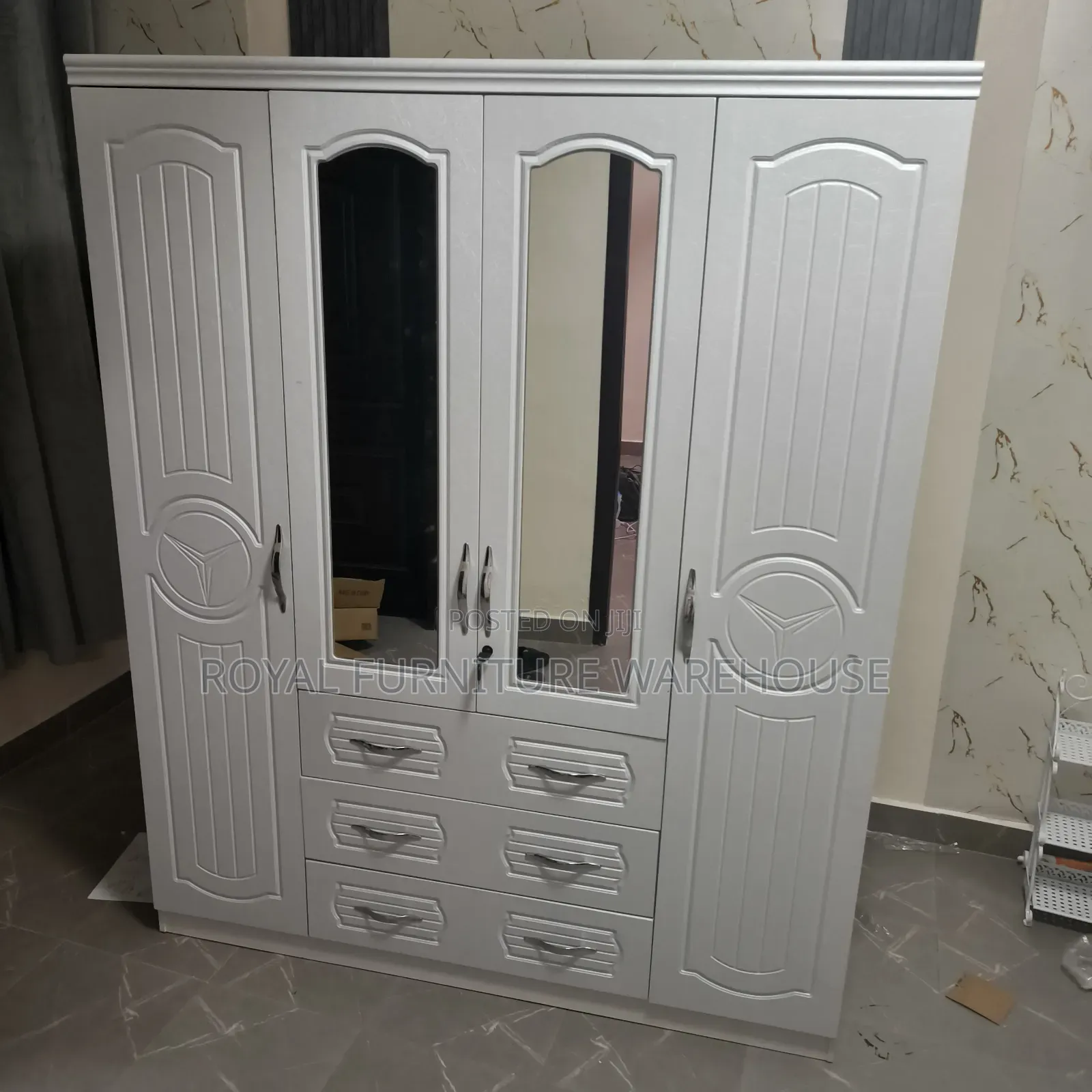 4 Doors Mercedes Benz Design Wardrobe