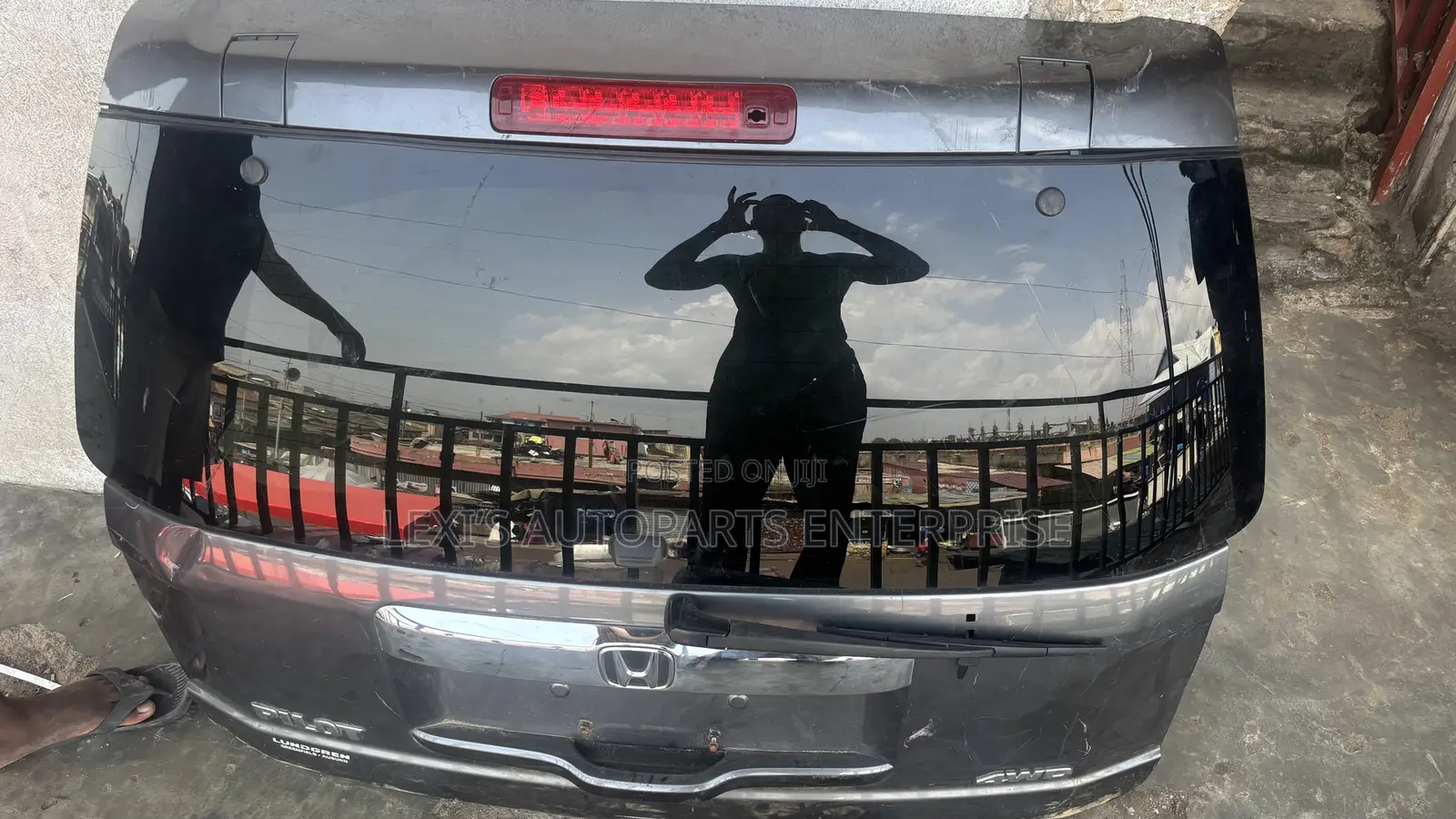 Honda Pilot 2012,2013,2014,2015 Tailgate/ Boot Available