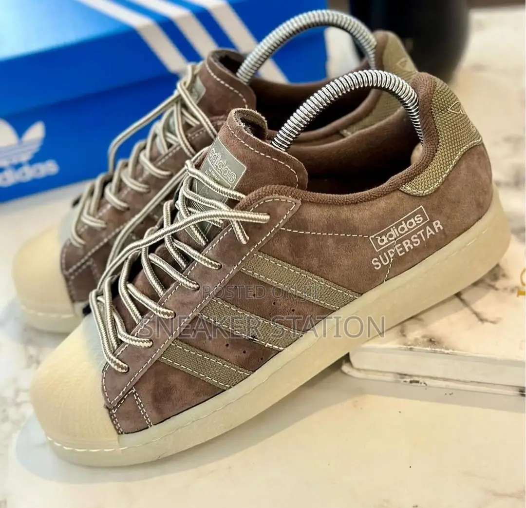 Adidas Superstar Sneaker Available