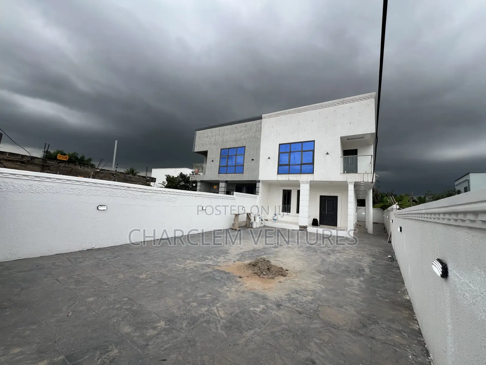 4bdrm House in Charclem Ventures, Oyarifa for rent