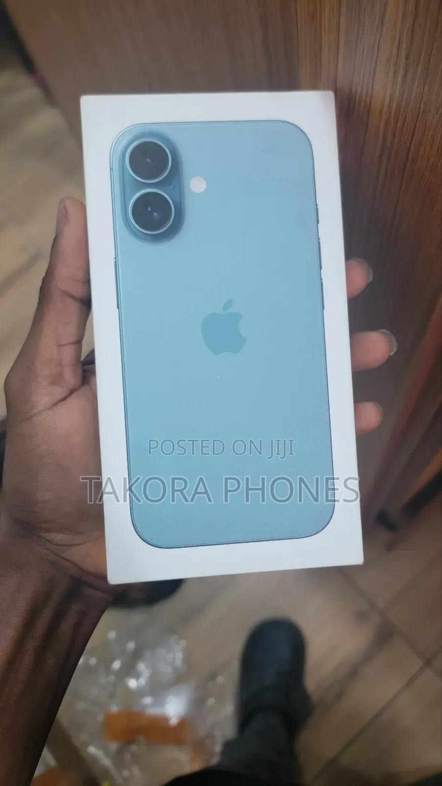New Apple iPhone 16 128 GB Blue