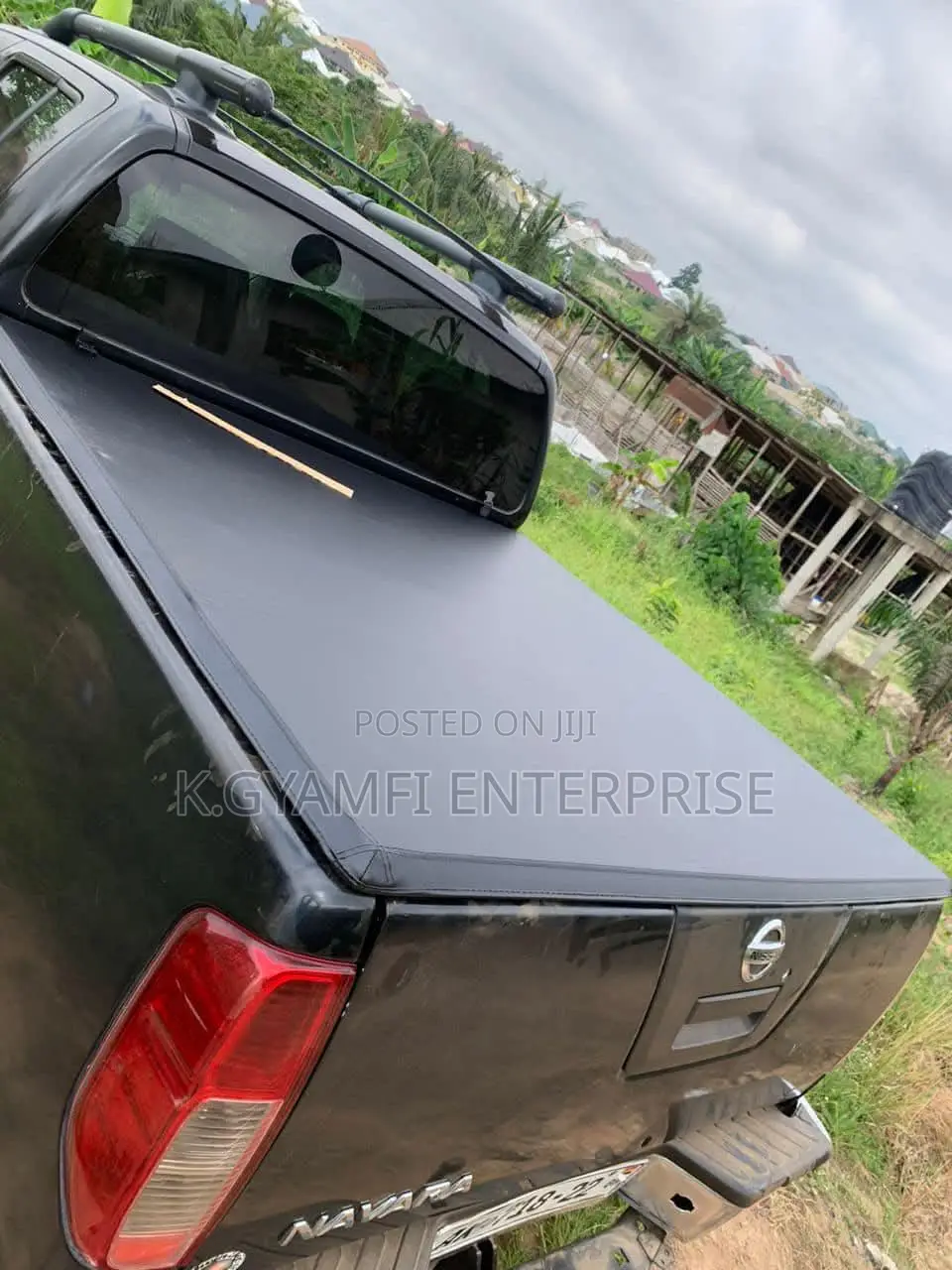 High Quality Pickup Truck Bucket Cover (Soft, Trifold)