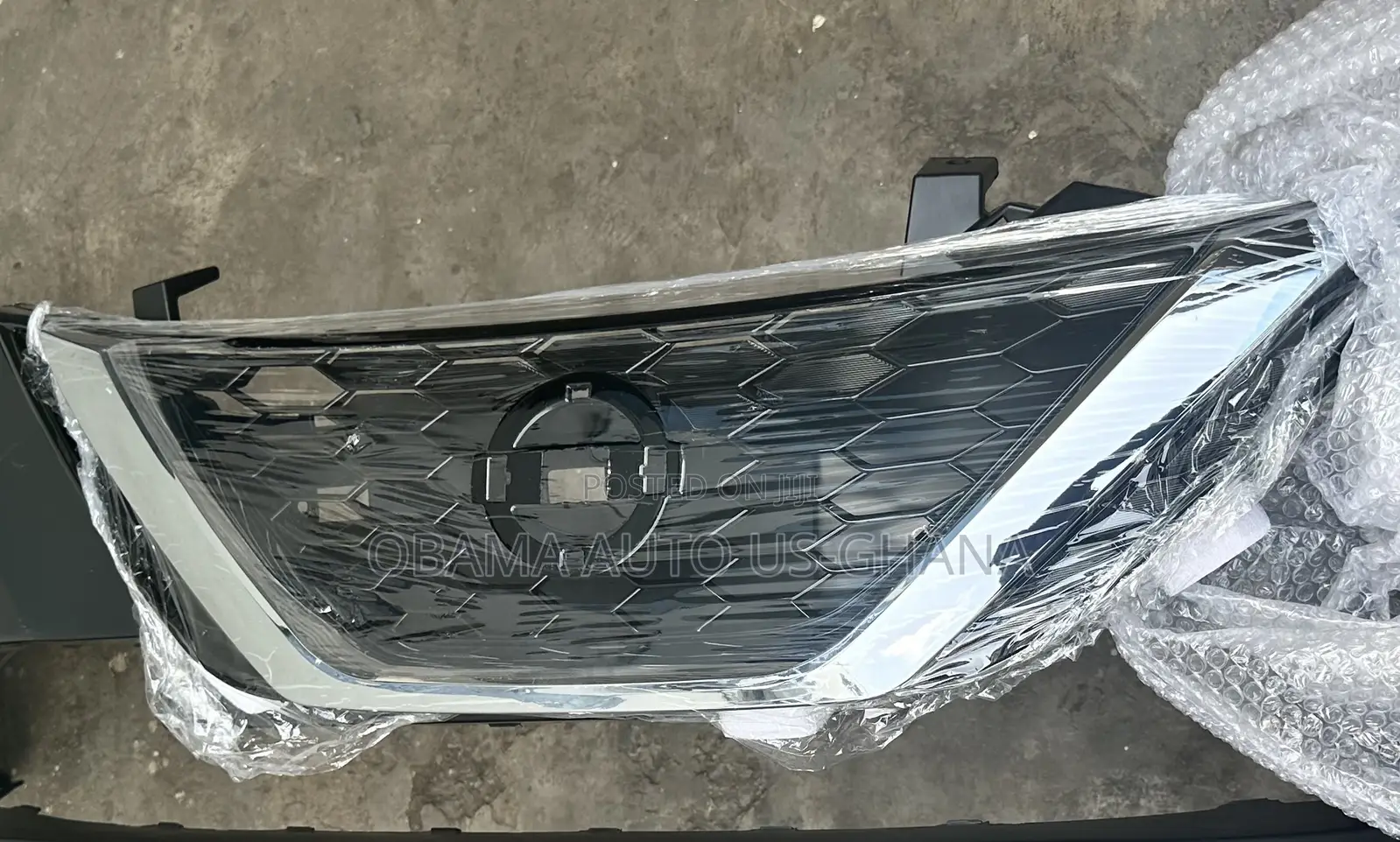 Nissan Sentra Front Bumper Grill / Shells 2016 2017 2018 2019