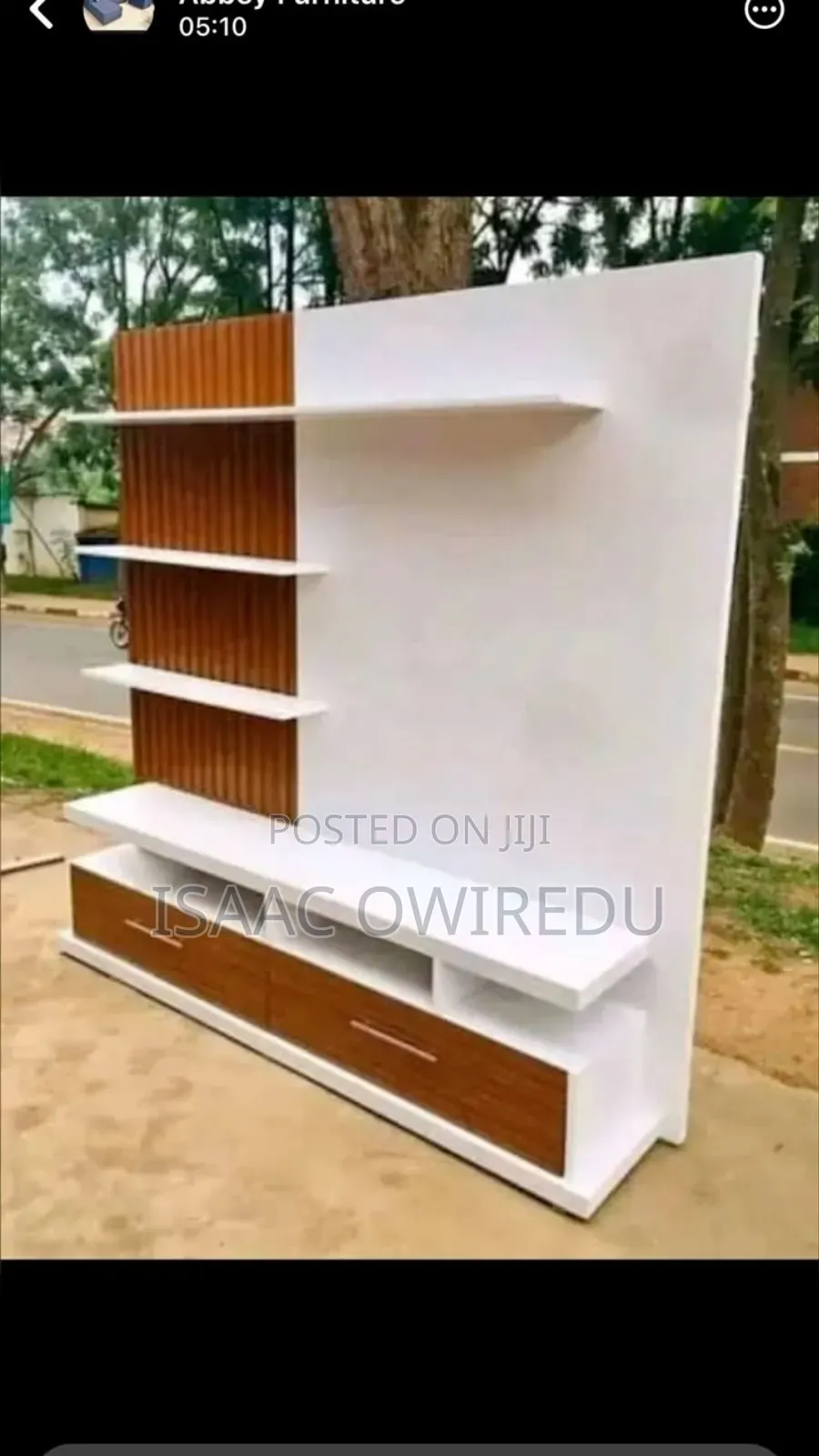 Morden Television Stand With Shelves