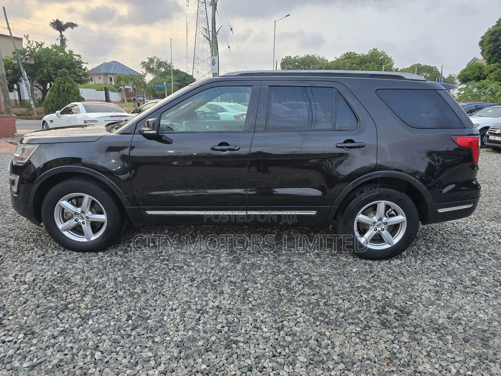 Ford Explorer XLT 4dr FWD (2.3L 4cyl 6A) 2017 Black