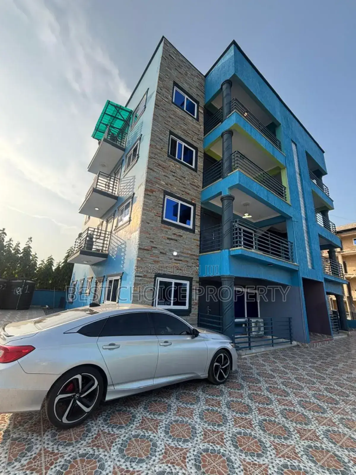 2bdrm Apartment in School Junction, Ashaley Botwe for rent
