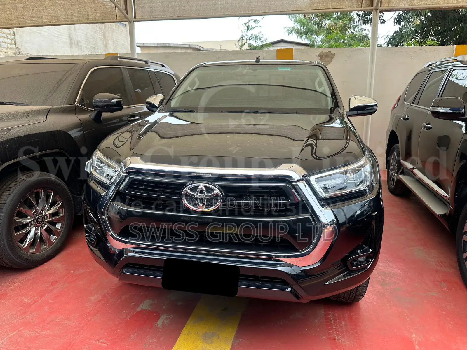 Toyota Hilux 2024 Black