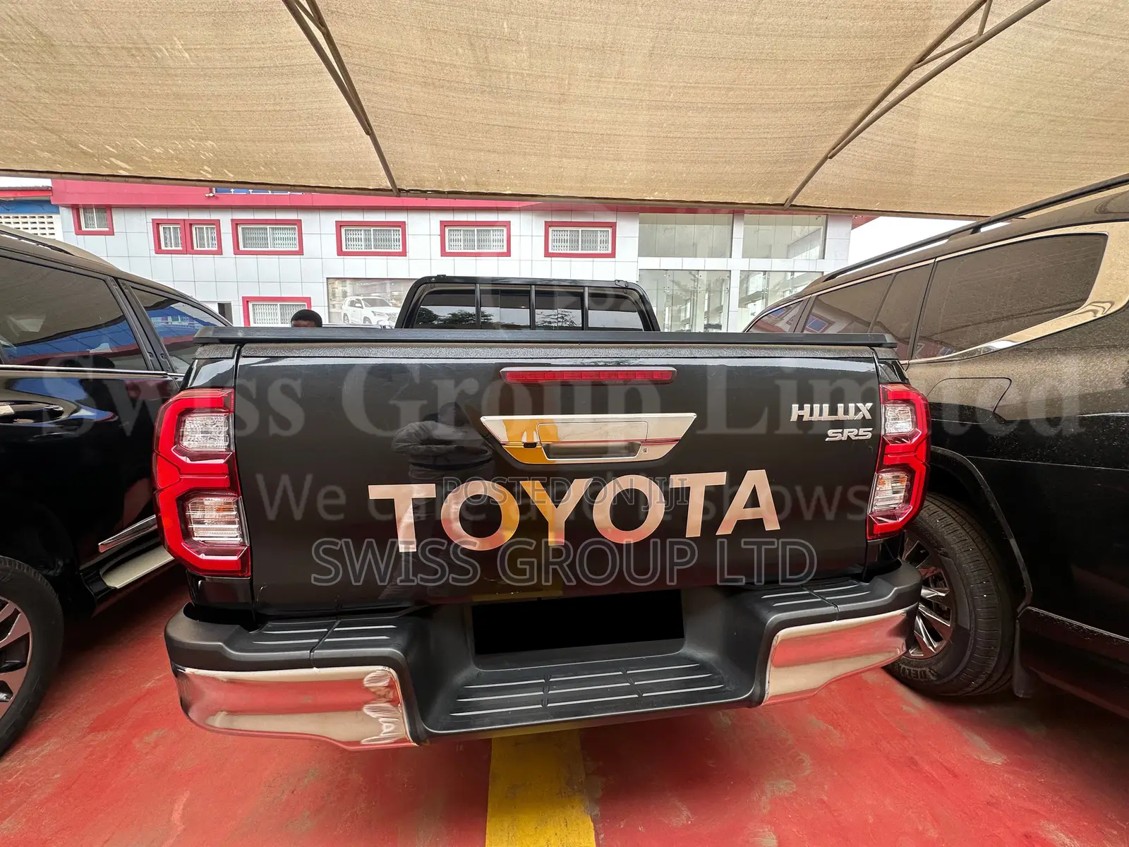 Toyota Hilux 2024 Black