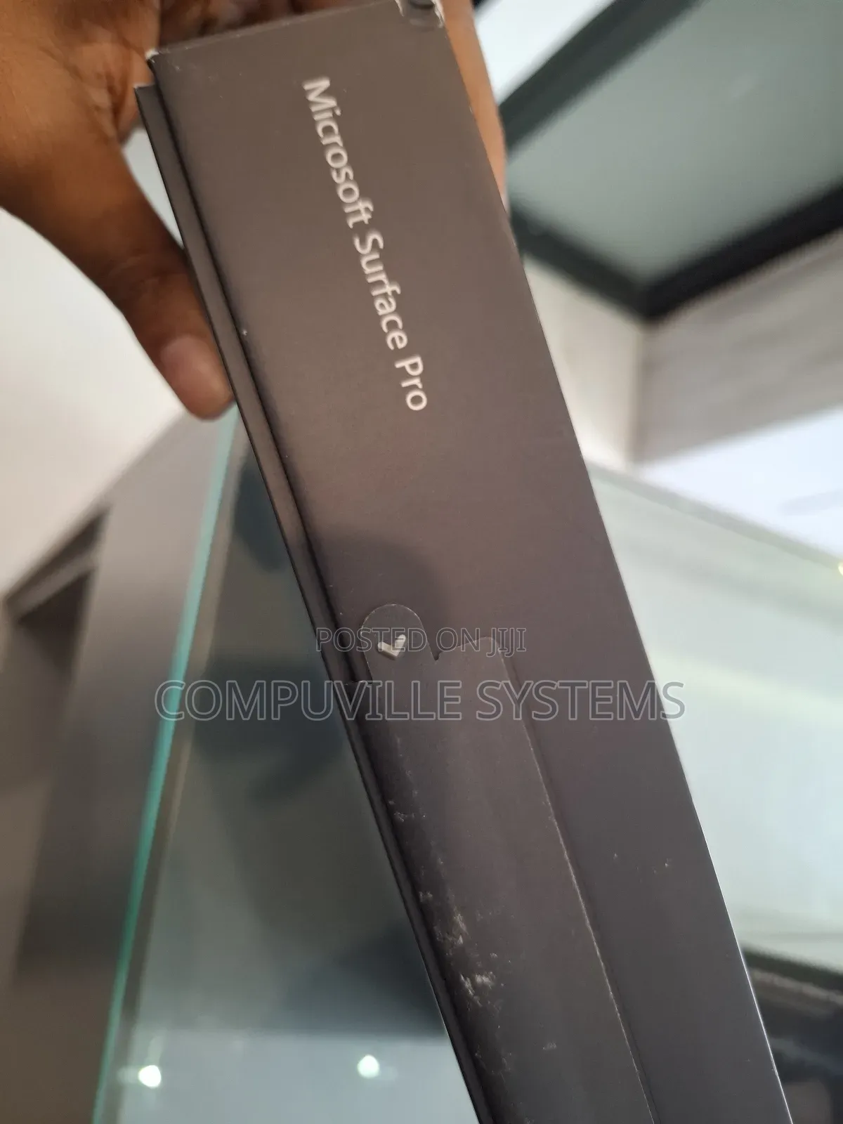 New Laptop Microsoft Surface Pro 11th Edition, a Copilot+ PC 6GB SSD 1T