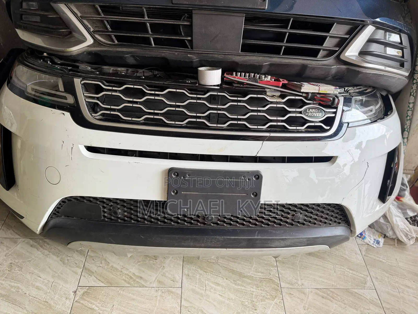 Range Rover Velar 2019 Front Bumper Complete Cut
