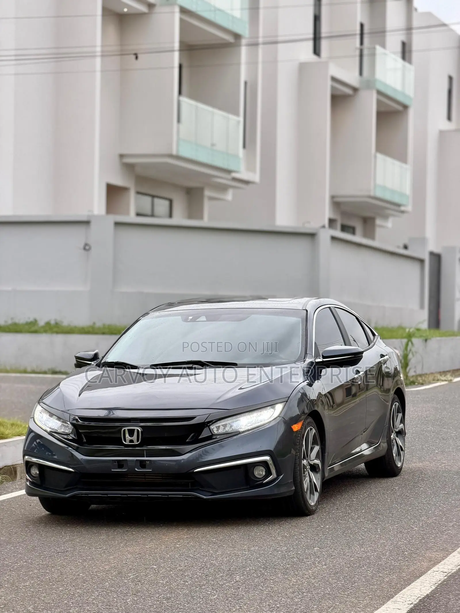 Honda Civic Touring Sedan 2019