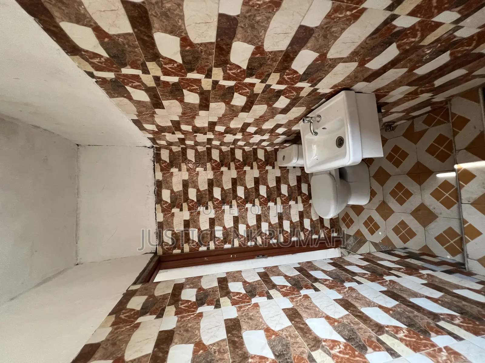 1bdrm Apartment in Mr Justice Estate, Old Barrier for rent
