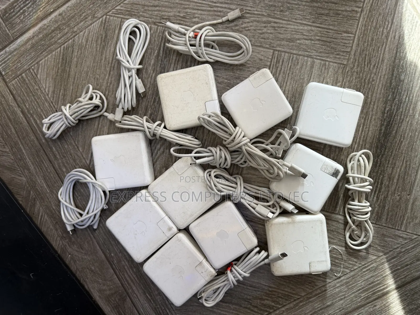Macbooks Original 87 Watts Type C Uk Home Used Chargers Original