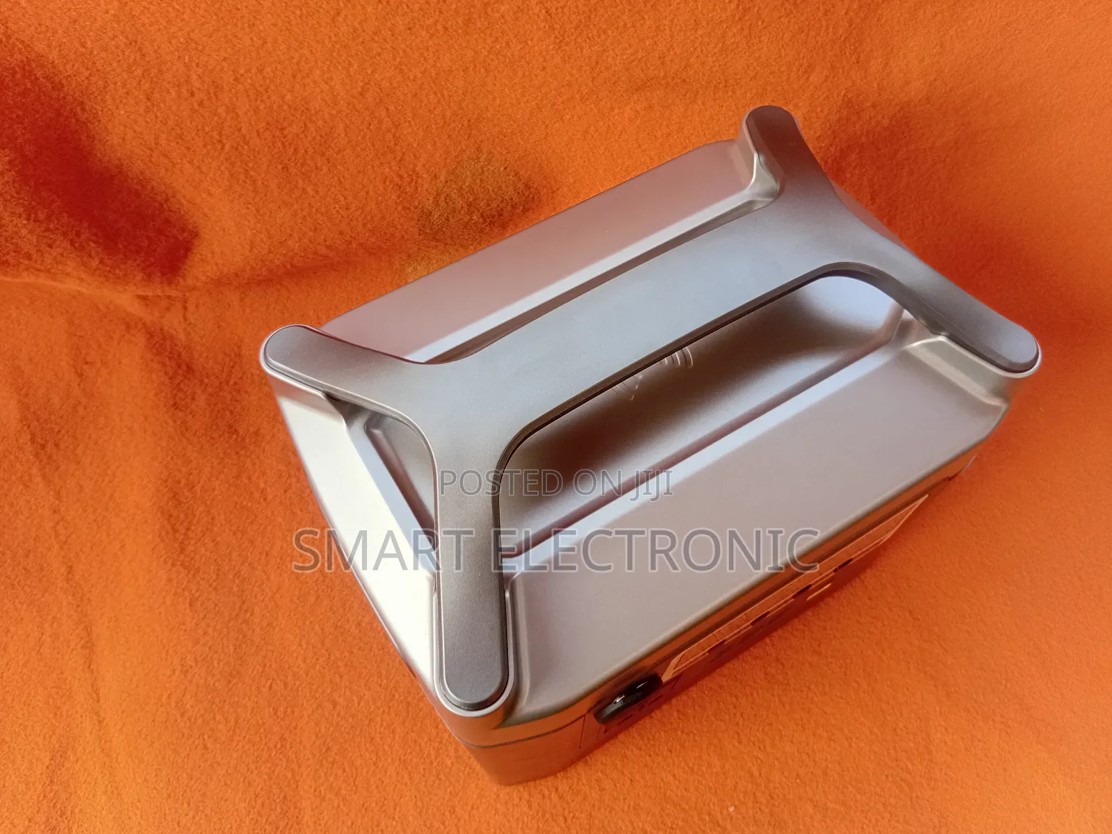 Powertrail 600w Mobile Power Box