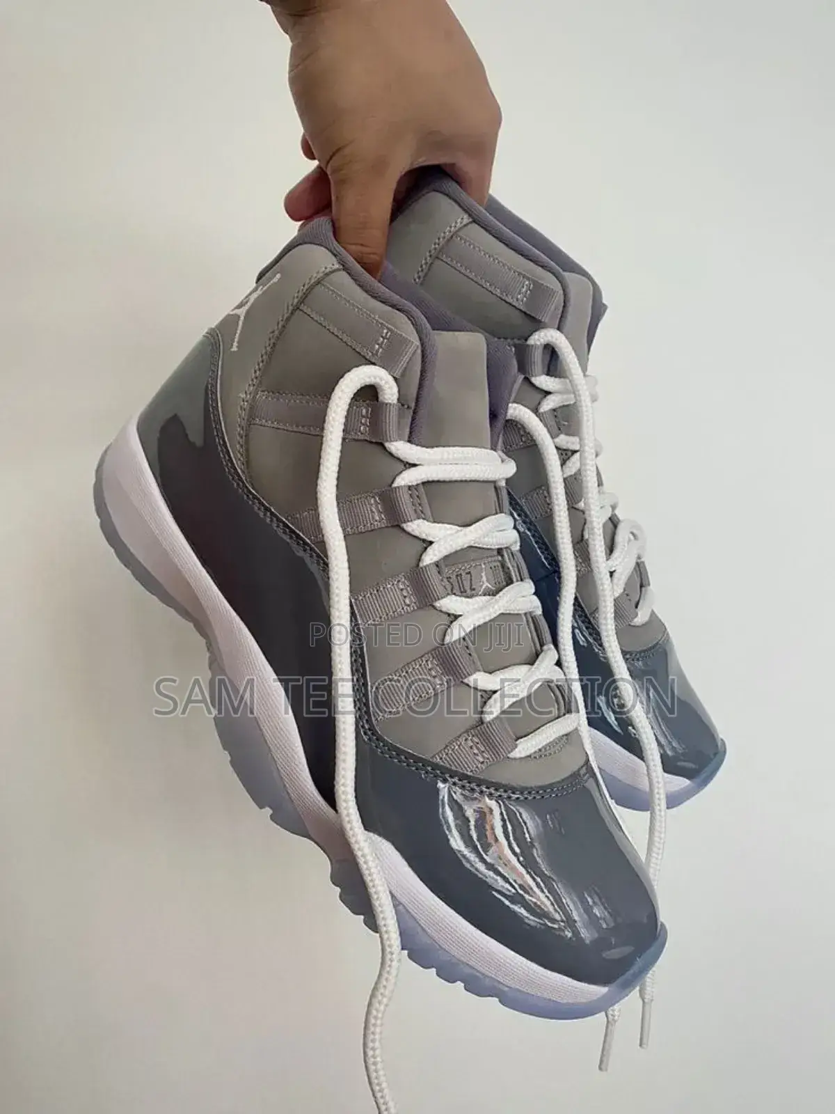 Air Jordan 11 Cool Black and Grey Available High -Quality