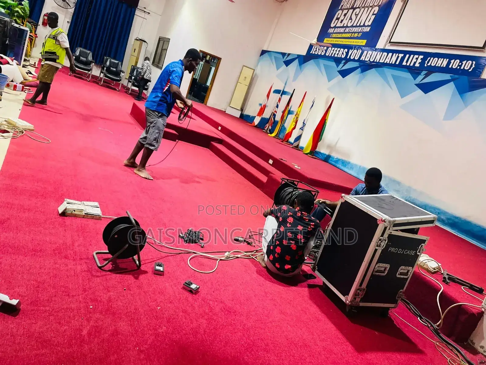 Fluffy Carpets for Church, Bedroom Floor, Office and Muslim Mosque