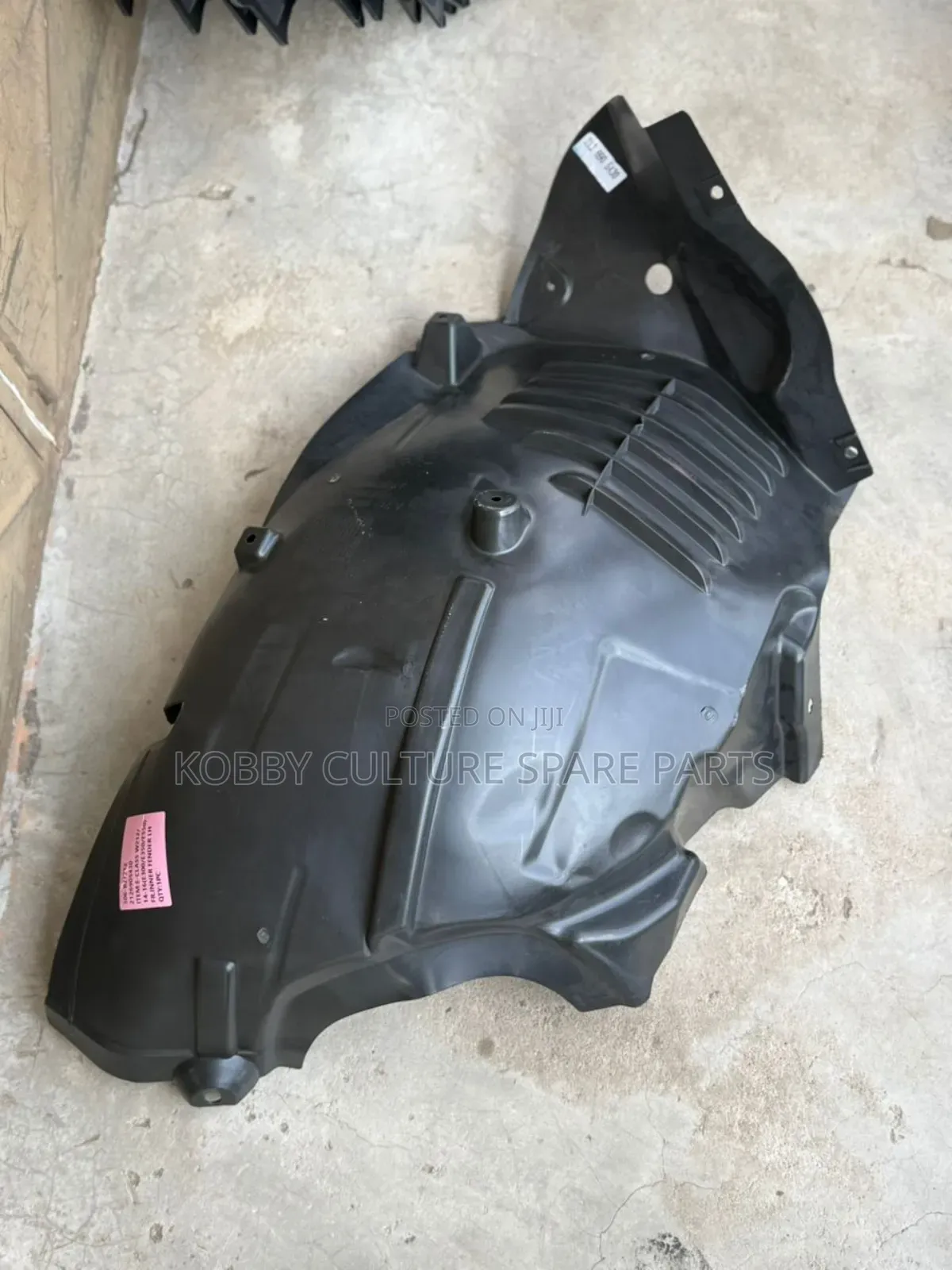 Original Mercedes-benz Car Mudguard Available For All Cars