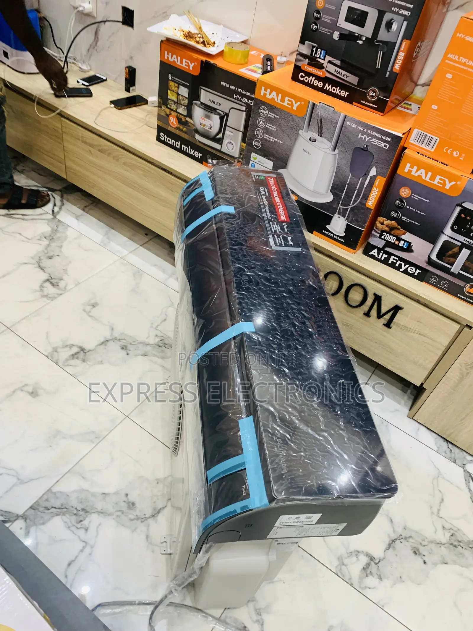 Fast Cooling Mode Turbo Dual Art Cool Lg 2.5hp Ac Black