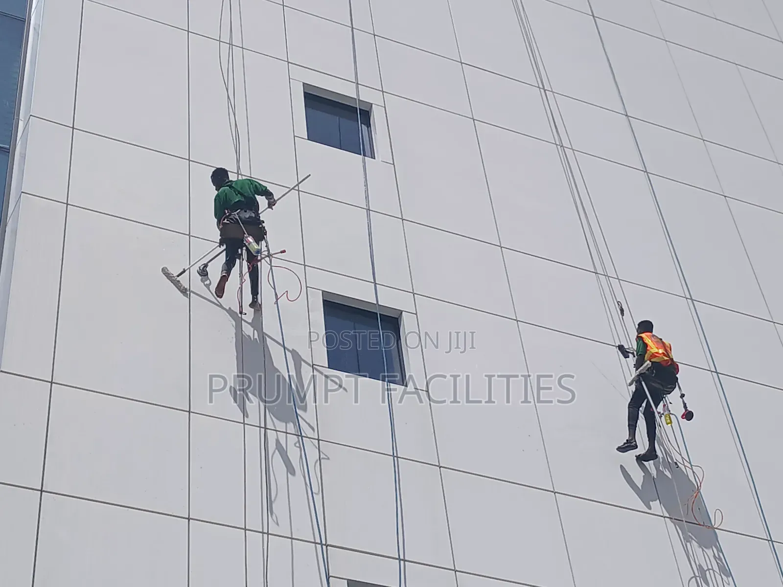 Front Window Glass Cleaning