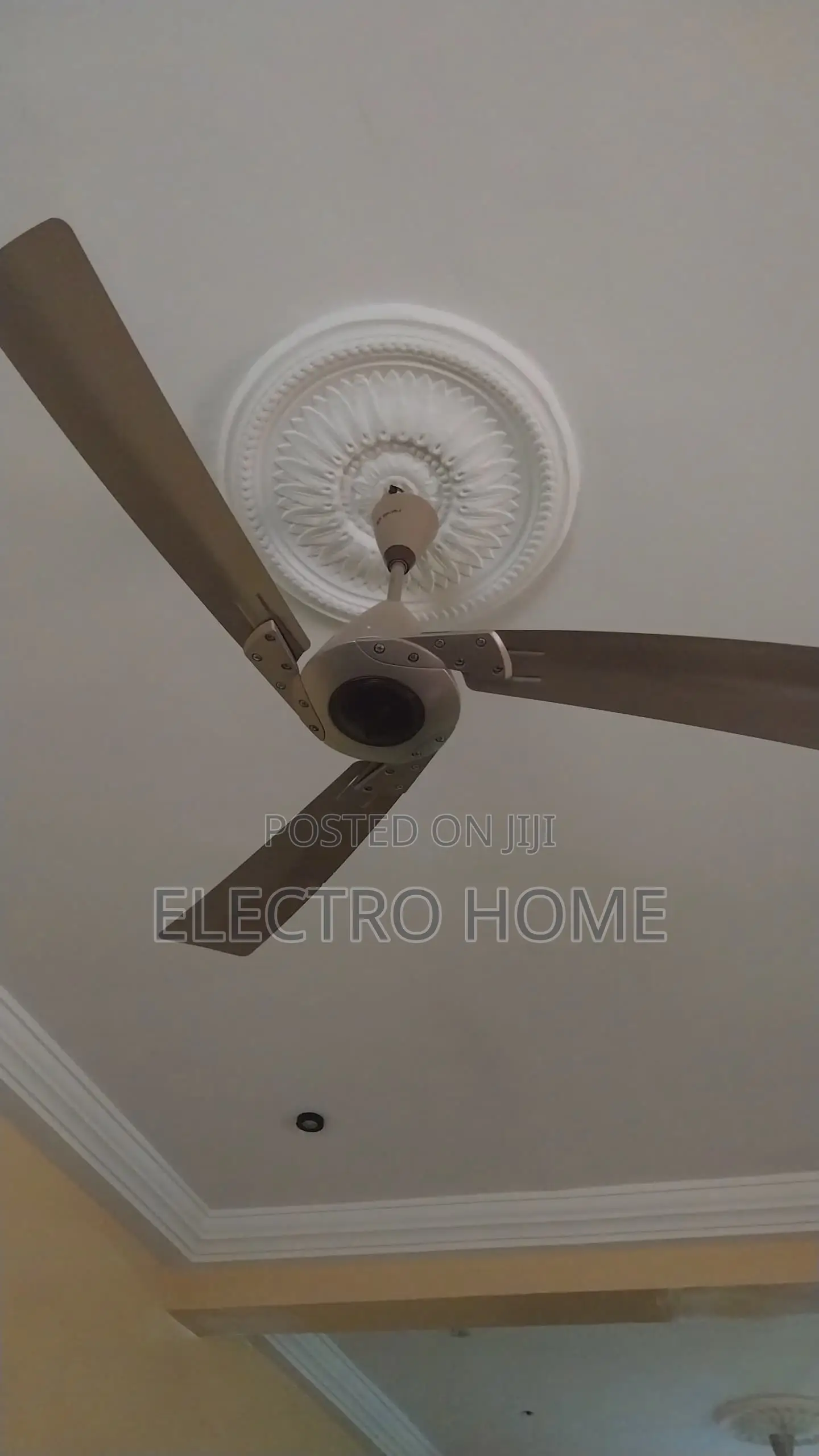 Bajaj Euro 48 Inches Ceiling Fan