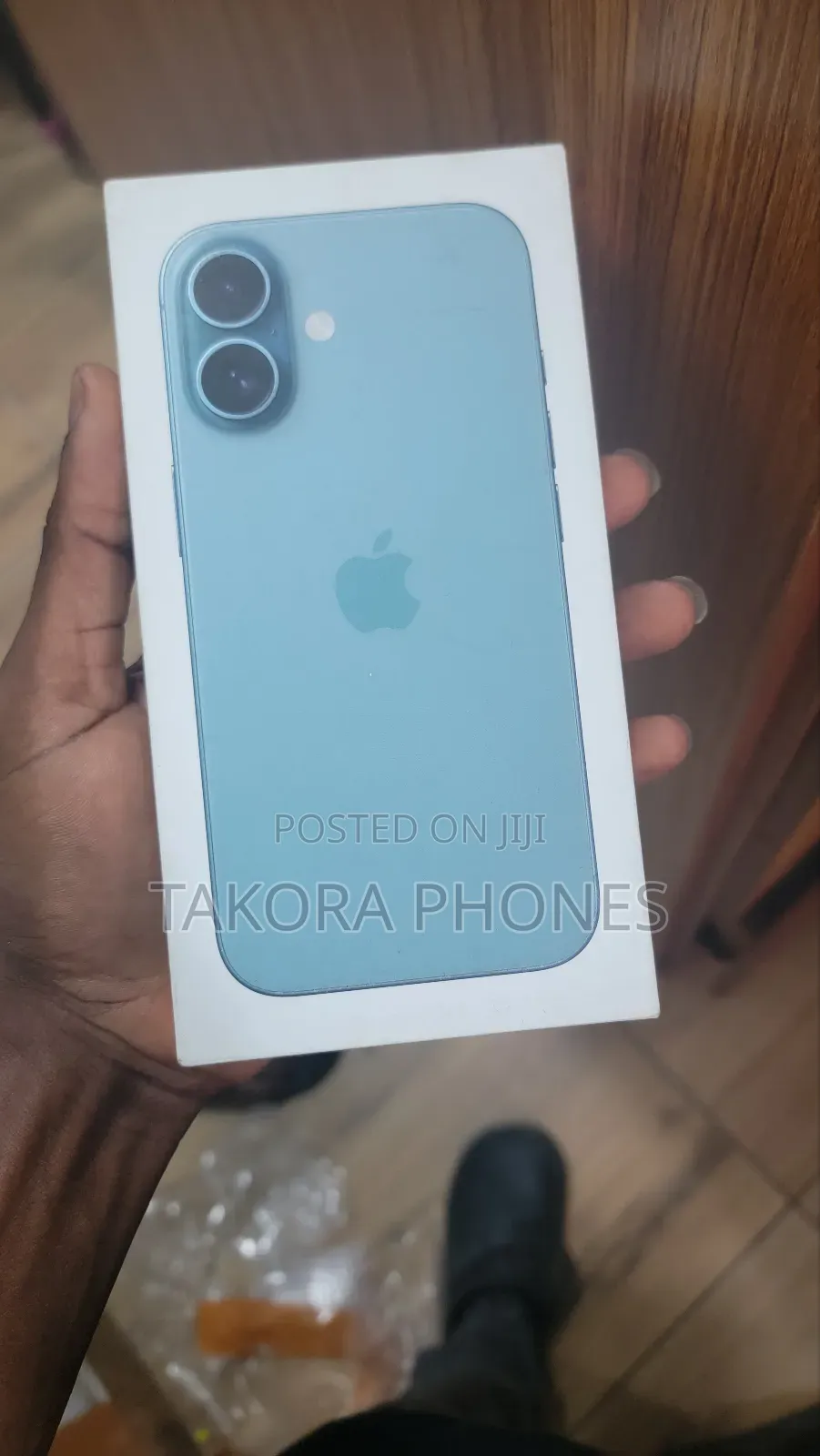 New Apple iPhone 16 128 GB Blue