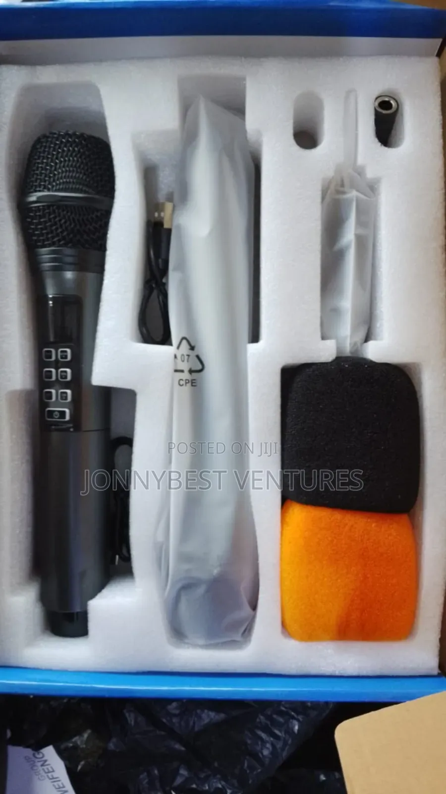 Professional Universal Wireless Microphone Chargeable Microphone