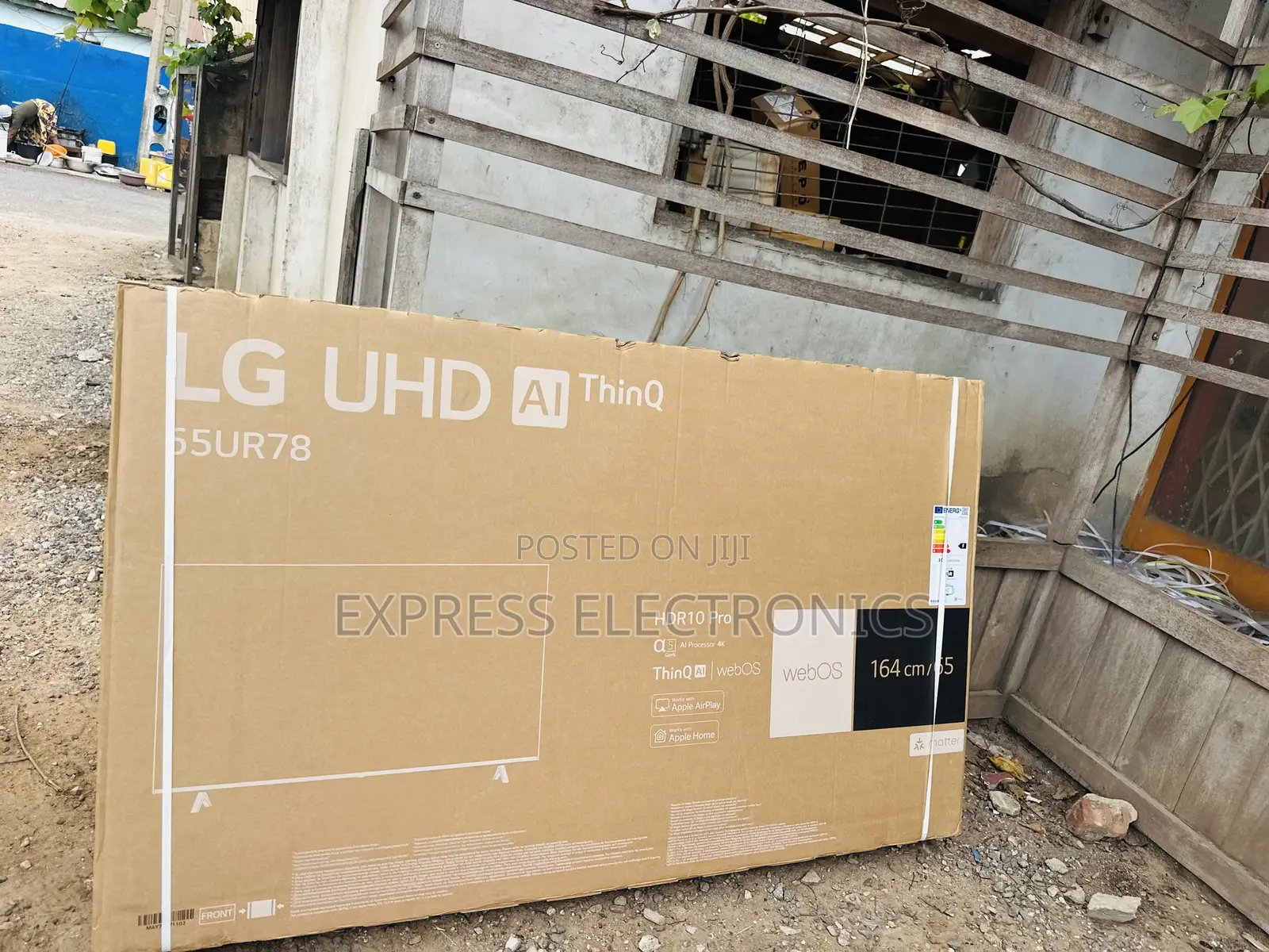 Less Expensive Ultra Modern Uhd Smart Glossy 65”Ur780