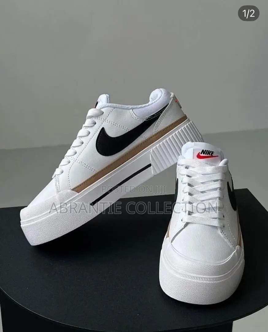 Nike Court Legacy Lift Sneakers