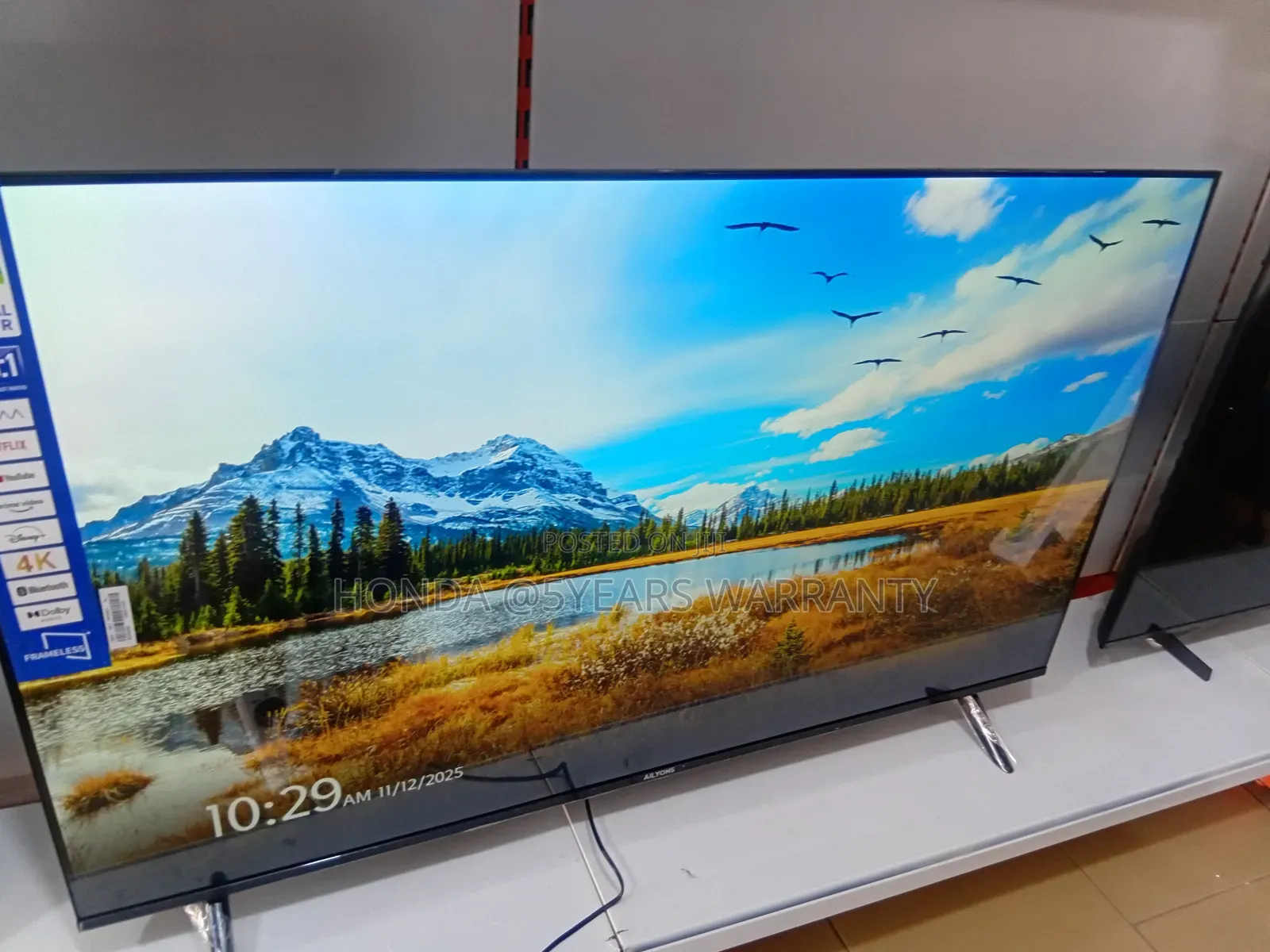 P**Ailyons 55" Smart Tv Modern Slim Design**