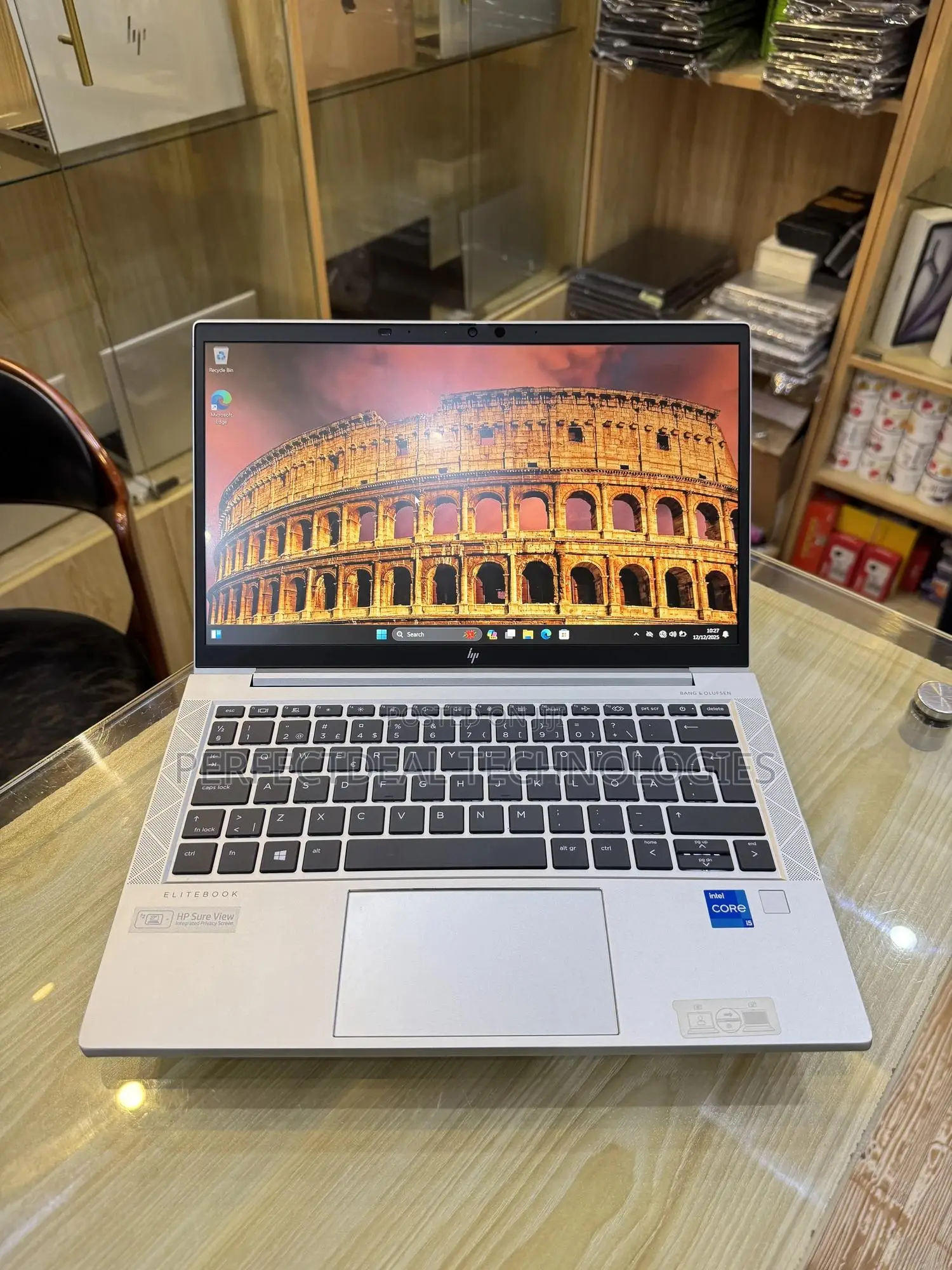 New Laptop HP EliteBook 830 G8 8GB Intel SSD 256GB