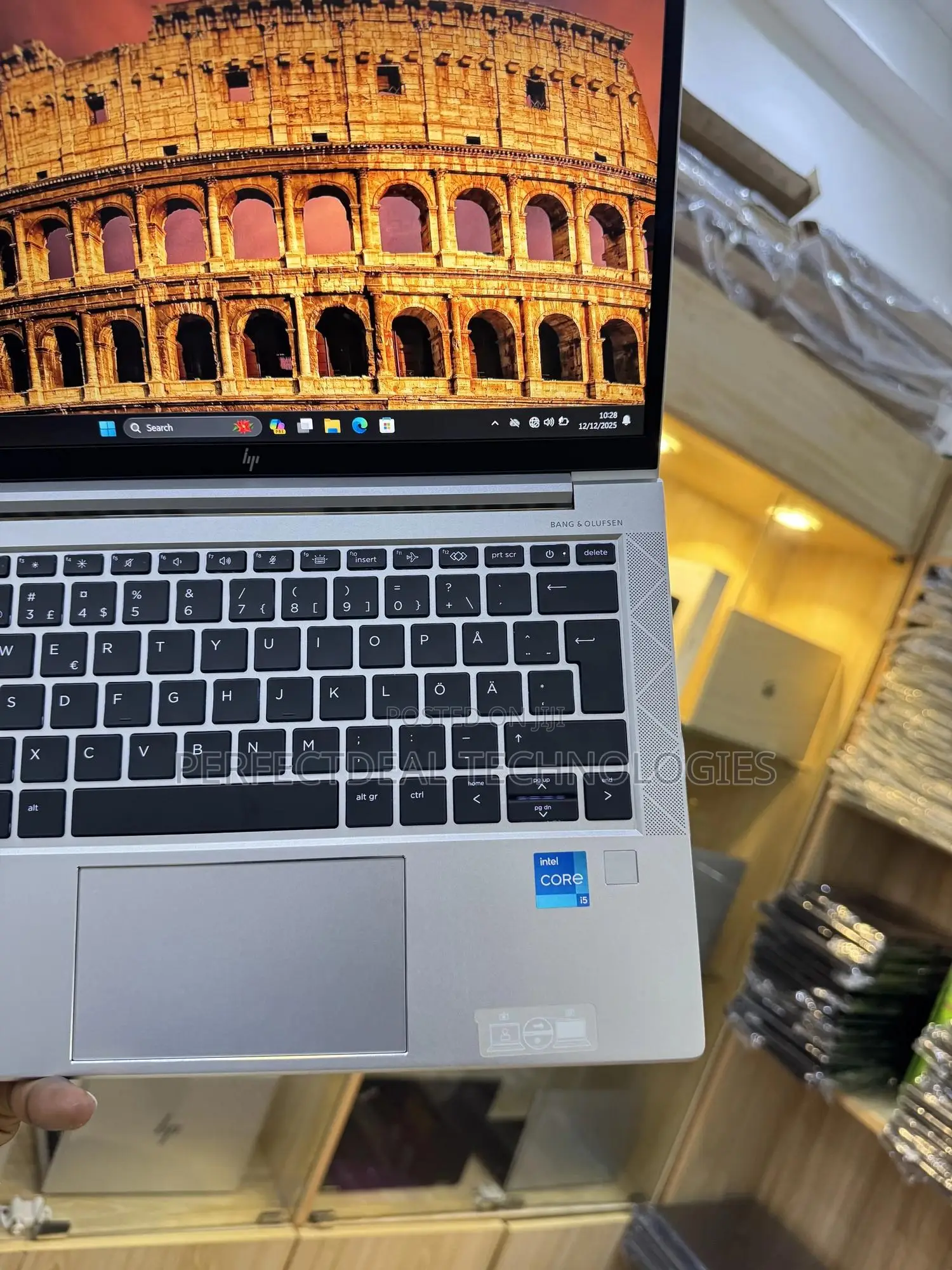 New Laptop HP EliteBook 830 G8 8GB Intel SSD 256GB