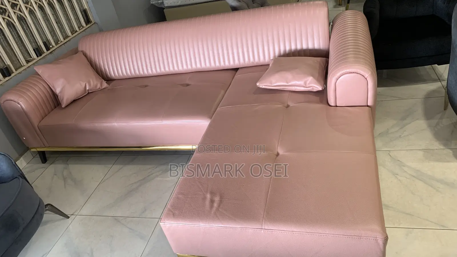 A Royal Comfort L Shape, With Adjustable Head Rest, Very Beautiful.