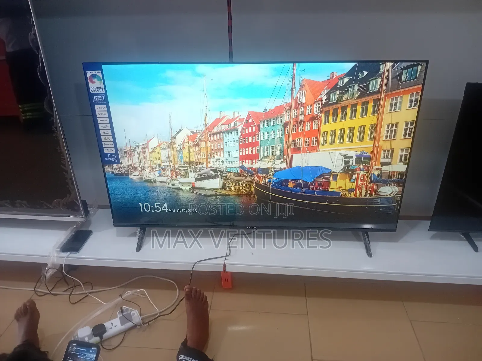 New Ailyons J55v5 Smart Tv – Super S*Har*P