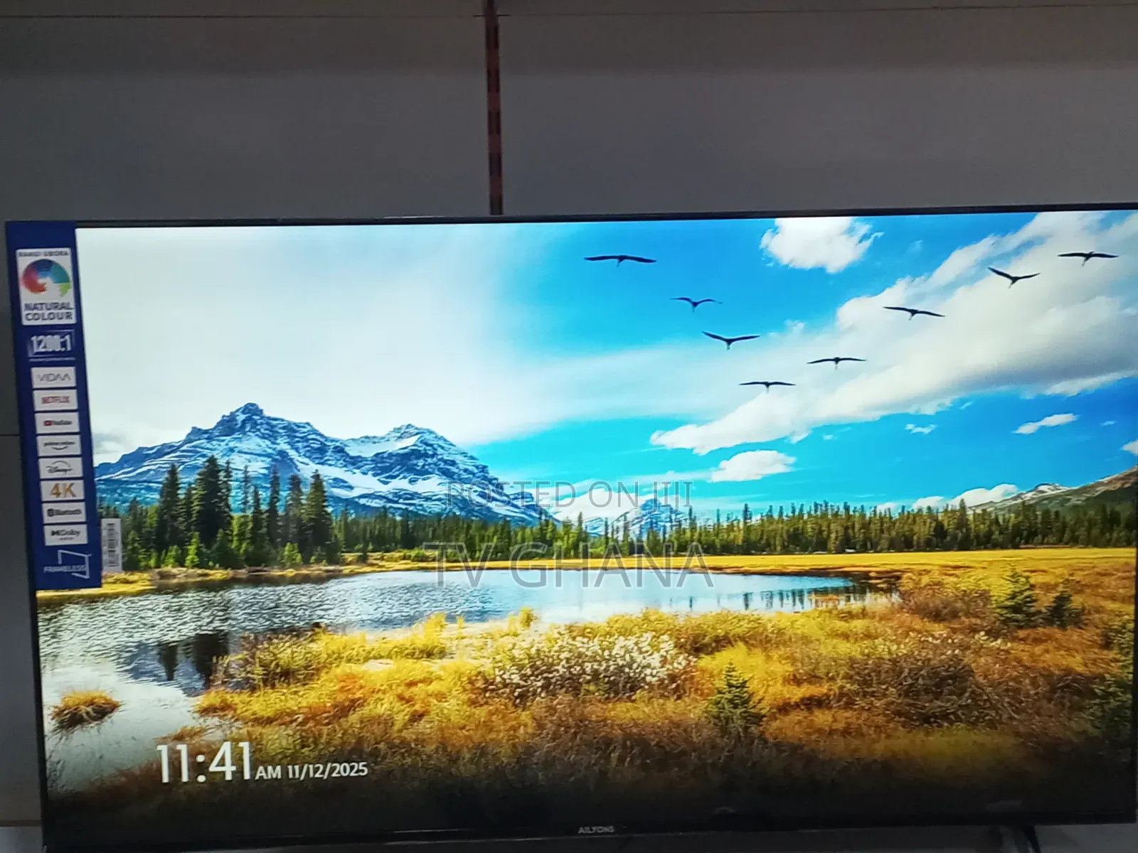 Living Room Star Using Ailyons 55 Inches Smart Tv